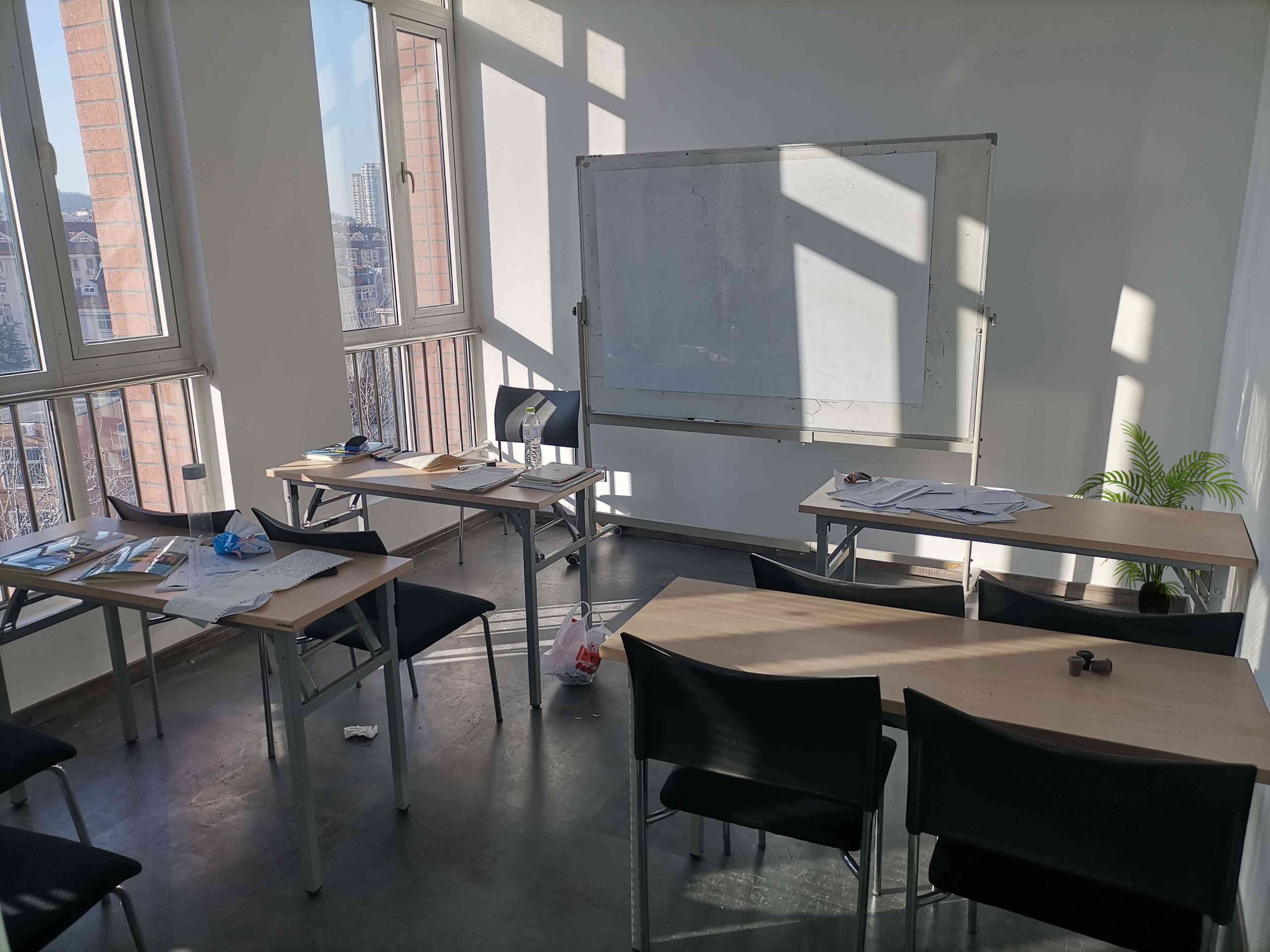 学校介绍 (https://www.aery-deyu.com/)  第2张